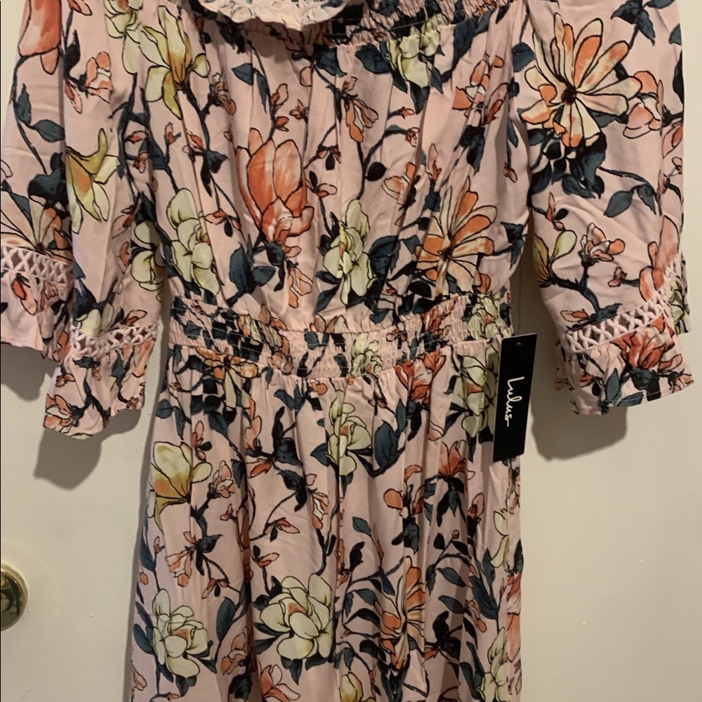 Floral off shoulder Lulu’s dress